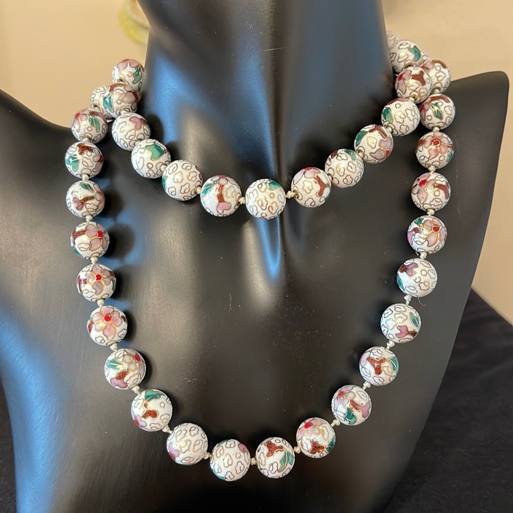 Vintage Chinese cloisonne enamel hand painted beaded necklace